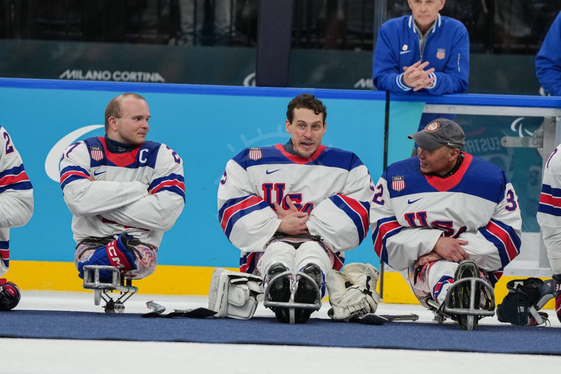 Inne: Igrzyska Paraolimpijskie. Mecz o złoty medal w hokeju na lodzie. - Agencja Fotograficzna