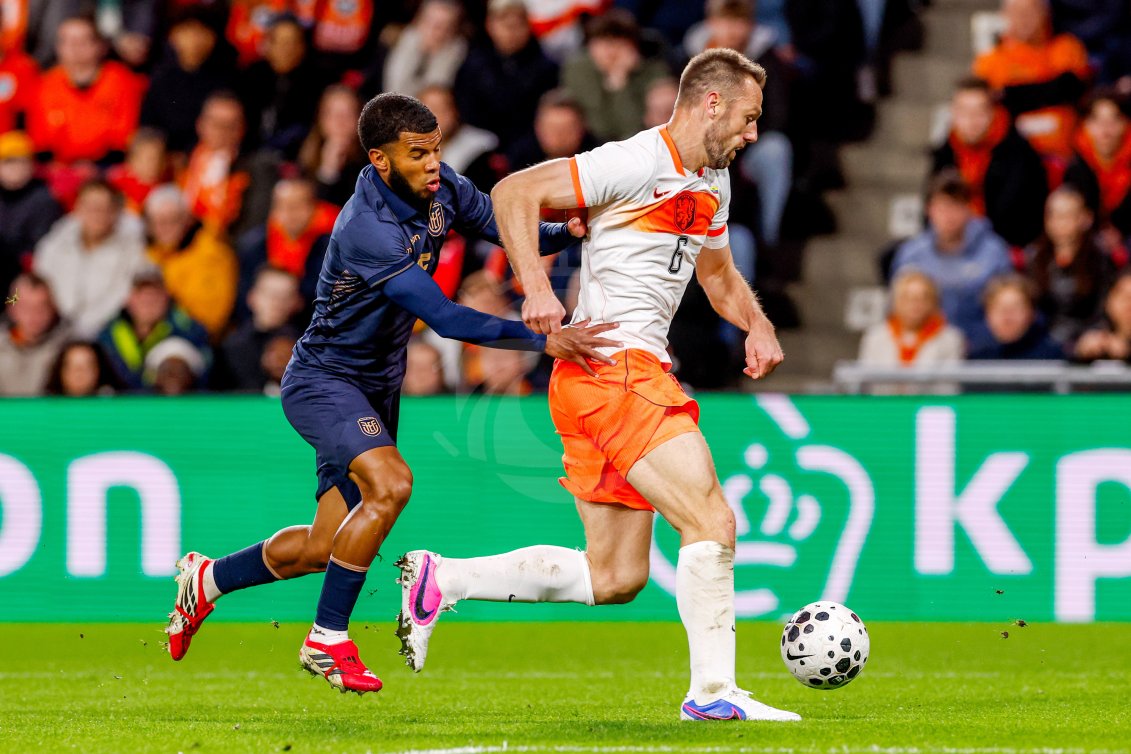 Piłka Nożna: Mecz Towarzyski. Holandia - Ekwador. - Agencja Fotograficzna