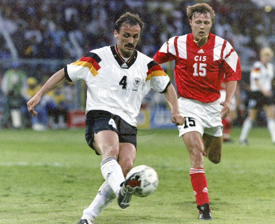 Piłka Nożna: Mistrzostwa Europy 1992. CIS - Niemcy. - Agencja Fotograficzna