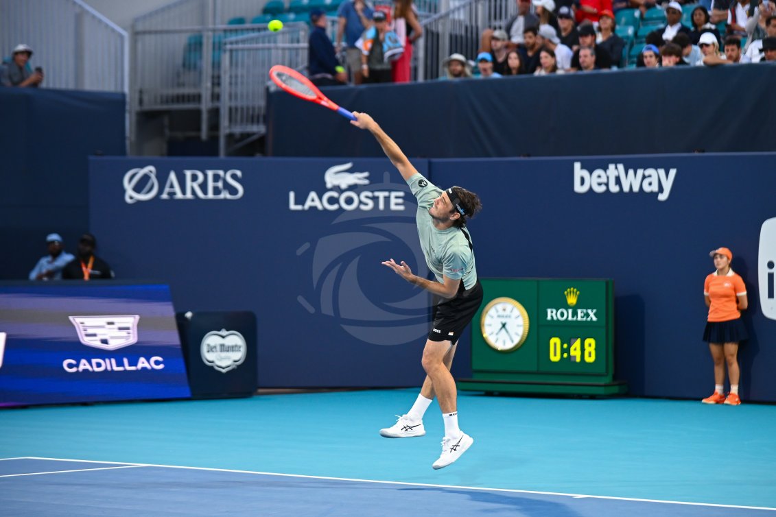 Inne: Miami Open. Taylor Fritz - Reilly Opelka. - Agencja Fotograficzna
