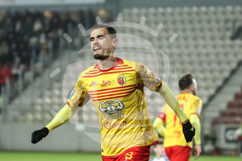 Piłka Nożna: 2024/2025 PKO BP EKSTRAKLASA PUSZCZA NIEPOLOMICE - JAGIELLONIA BIALYSTOK - Agencja Fotograficzna