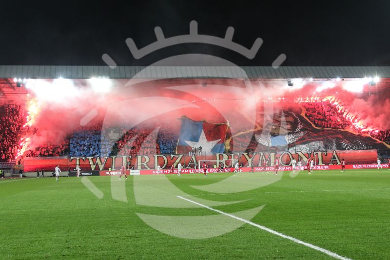 Sport: BETCLIC 1. LIGA 2024/2025 WISLA KRAKOW - LKS LODZ - Agencja Fotograficzna