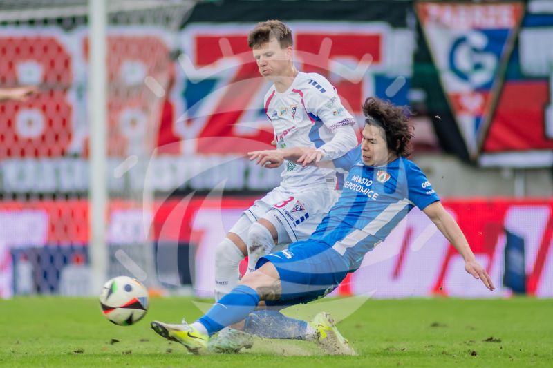 Piłka Nożna: GORNIK ZABRZE PUSZCZA NIEPOLOMICE - Agencja Fotograficzna